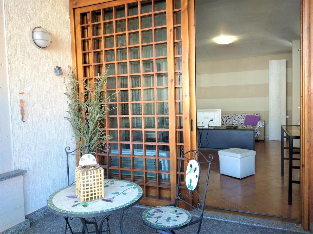 Casa Michi Apartment แวร์บาเนีย ภายนอก รูปภาพ
