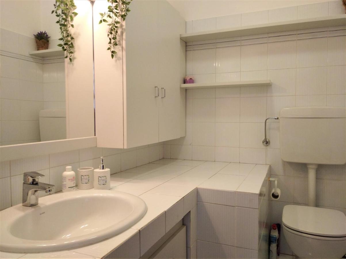 Casa Michi Apartment แวร์บาเนีย ภายนอก รูปภาพ