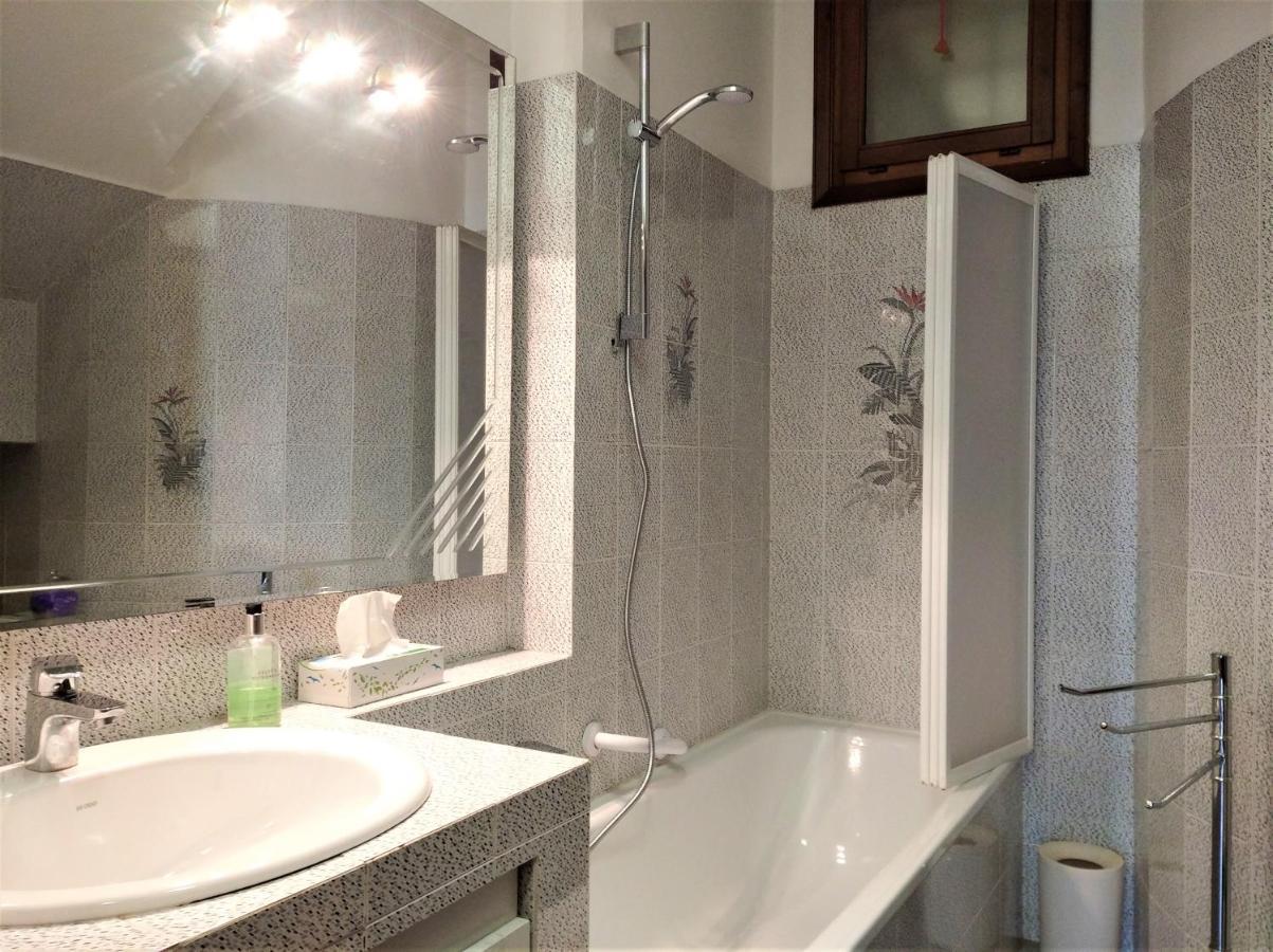 Casa Michi Apartment แวร์บาเนีย ภายนอก รูปภาพ